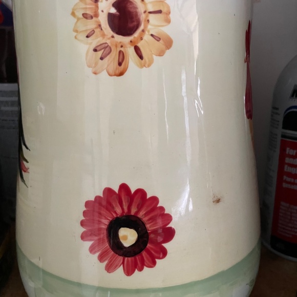 Older rooster canister - Picture 3 of 6